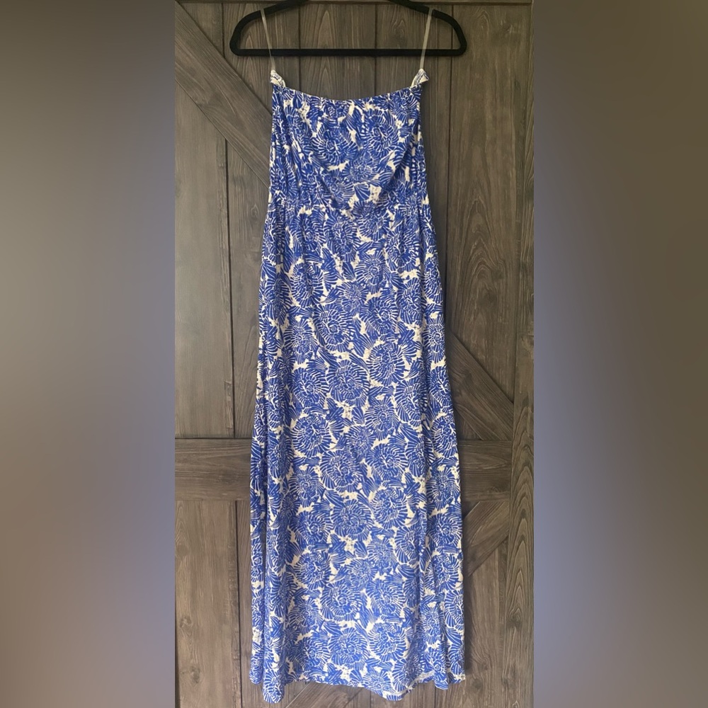 Strapless Lucky Brand blue & white floral maxi dress with pockets, NWT, sz M